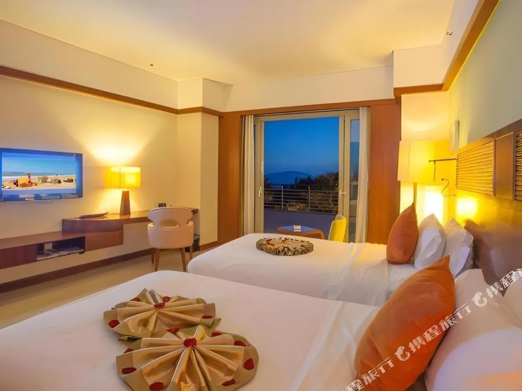 Grand Soluxe Hotel And Resort San-ja